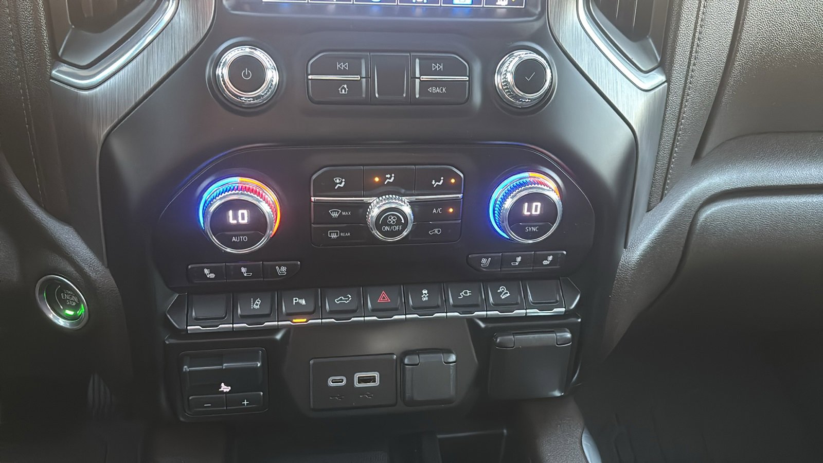 Used 2022 GMC Sierra 2500 Denali image 17