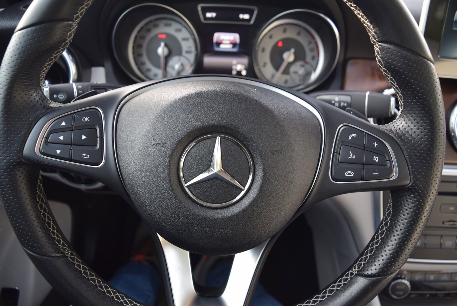 Used 2016 Mercedes-Benz GLA 250 4MATIC image 11