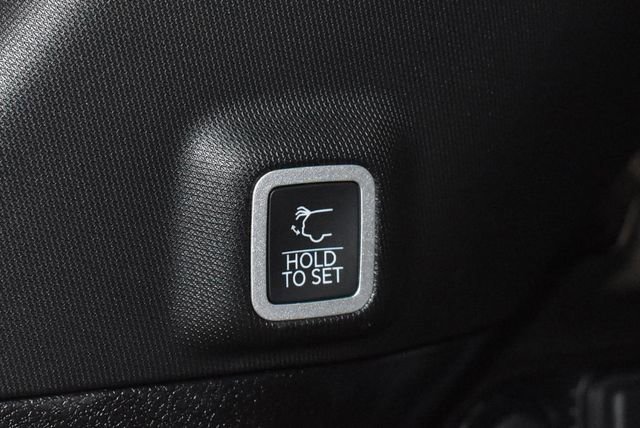 New 2025 Jeep Grand Cherokee Altitude image 32