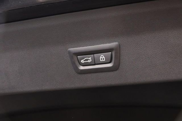 Used 2021 BMW X4 xDrive30i w/ M Sport Package image 8