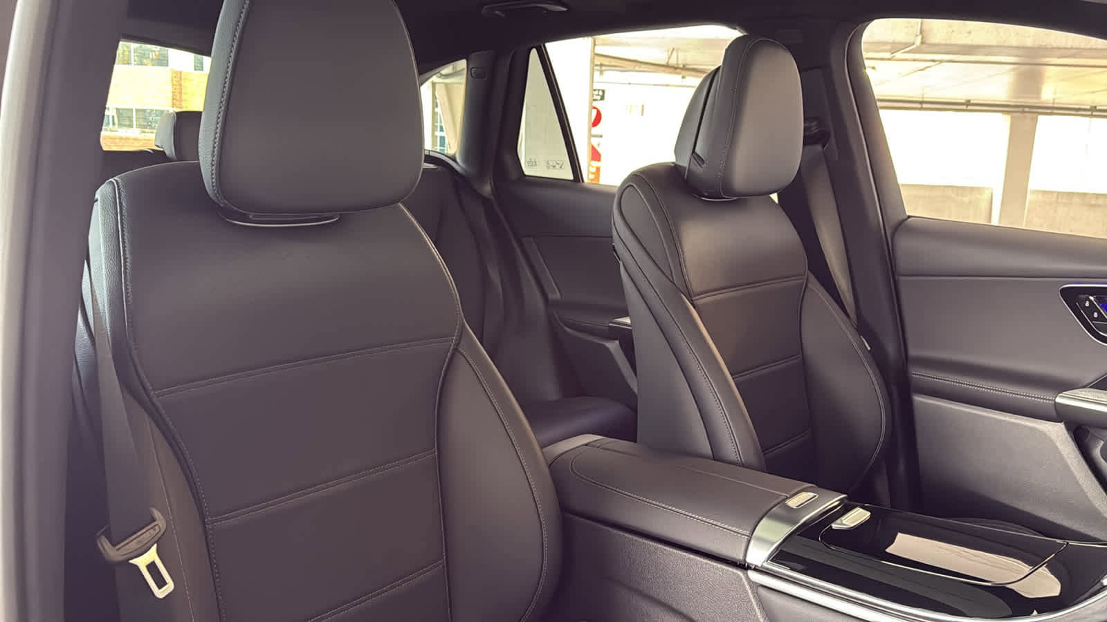 New 2026 Mercedes-Benz GLC 300 4MATIC image 34