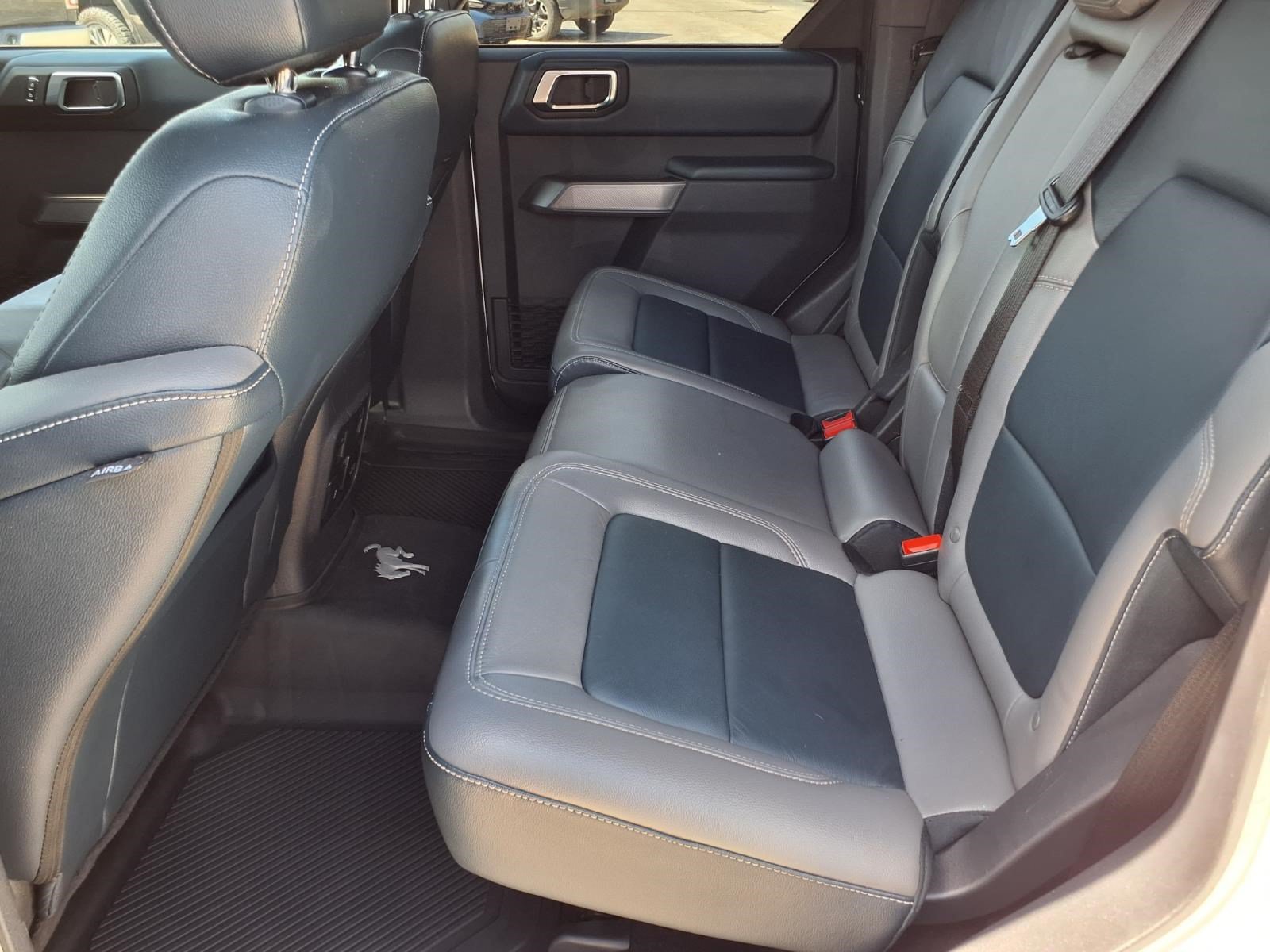Used 2022 Ford Bronco Outer Banks AWD/4WD image 11