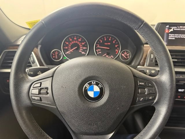 Used 2016 BMW 320i xDrive Sedan AWD/4WD image 12