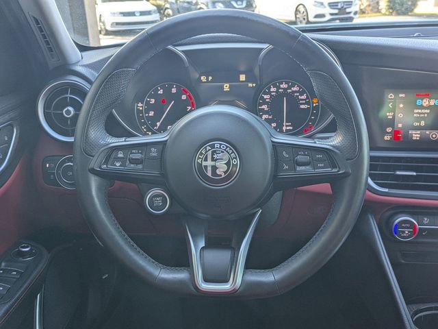 Used 2021 Alfa Romeo Giulia Ti w/ Nero Edizione image 15