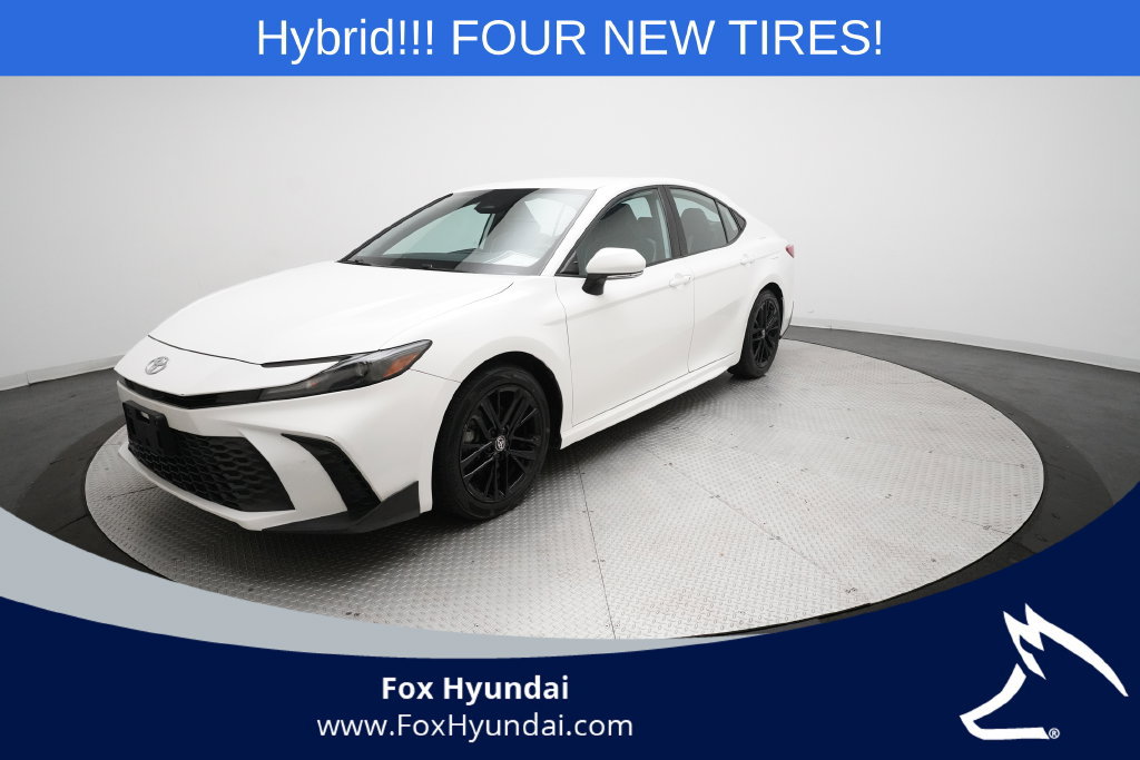 Used 2025 Toyota Camry SE