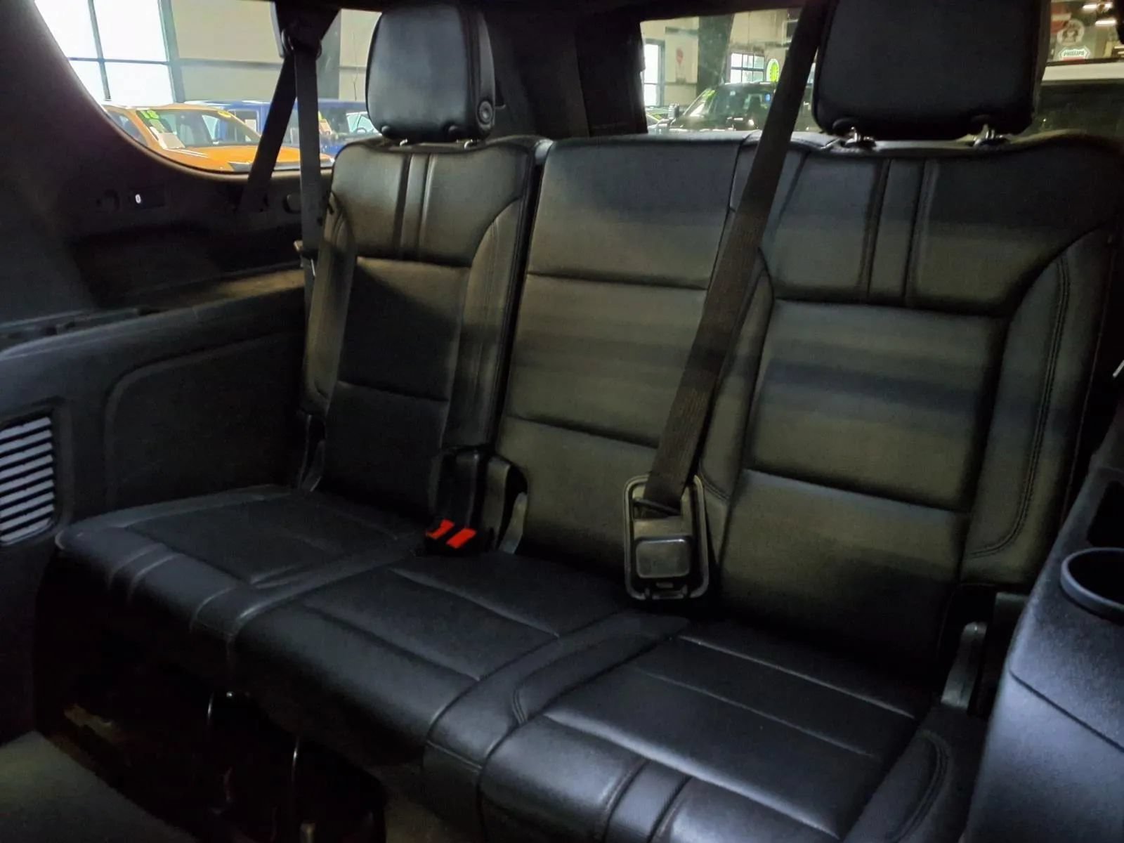 Used 2022 Chevrolet Suburban RST w/ Sport Performance Package AWD/4WD image 16