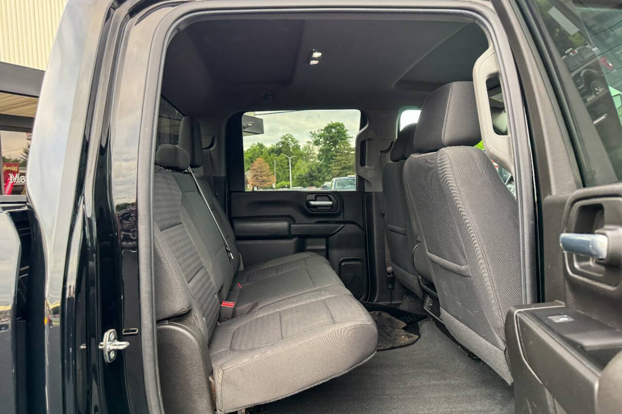 Used 2022 Chevrolet Silverado 2500 Custom w/ Gooseneck/5TH Wheel Package AWD/4WD image 17