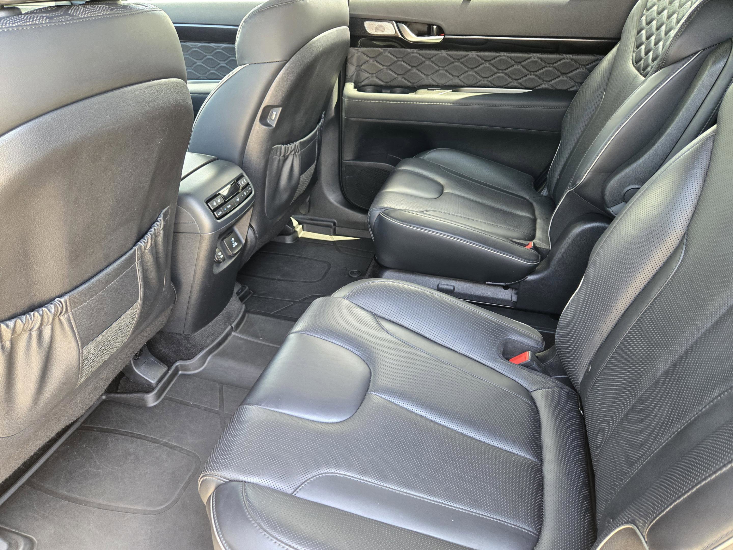 Used 2020 Hyundai Palisade Limited image 27