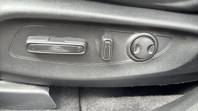 Used 2024 Honda CR-V EX-L image 11