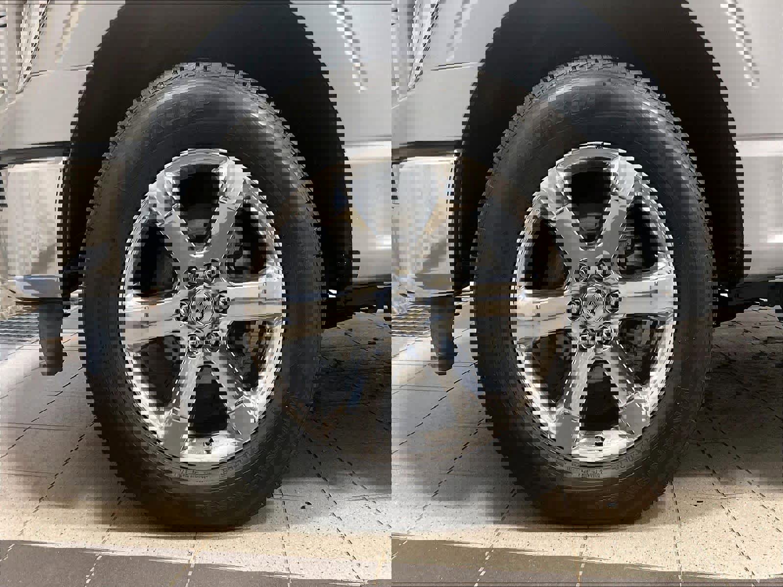 Used 2022 Ford F150 Lariat w/ Equipment Group 502A High image 14