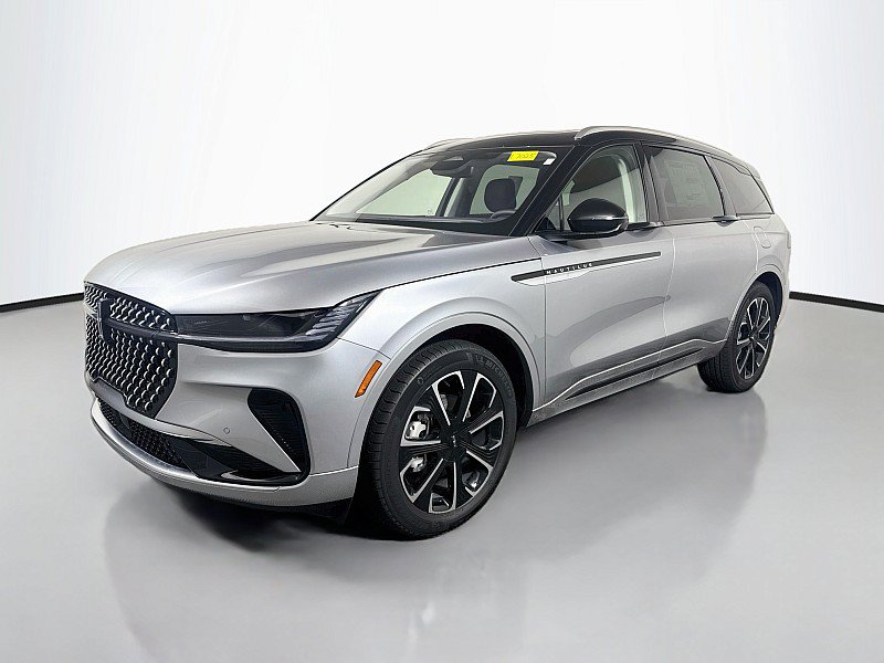 New 2026 Lincoln Nautilus Reserve AWD/4WD image 3