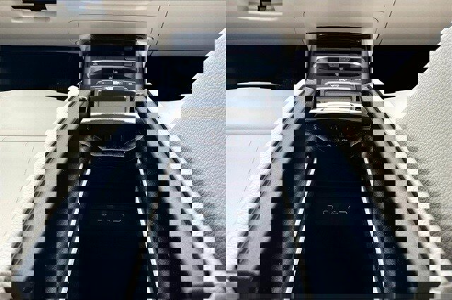 Certified 2025 Mercedes-Benz GLA 250 4MATIC image 19