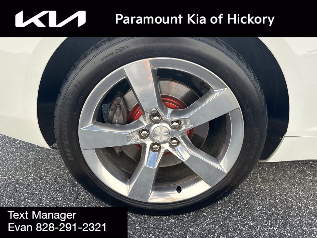 Used 2010 Chevrolet Camaro SS w/ RS Package RWD image 9