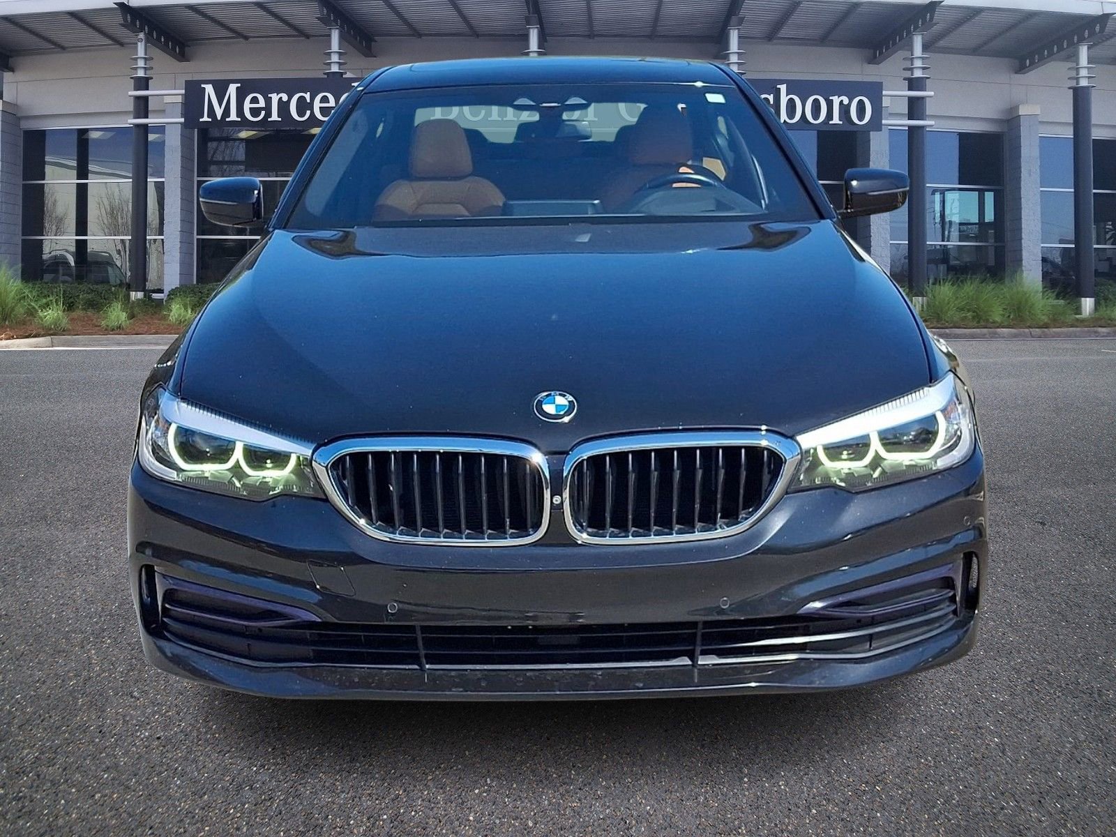 Used 2019 BMW 530i w/ Premium Package RWD image 2