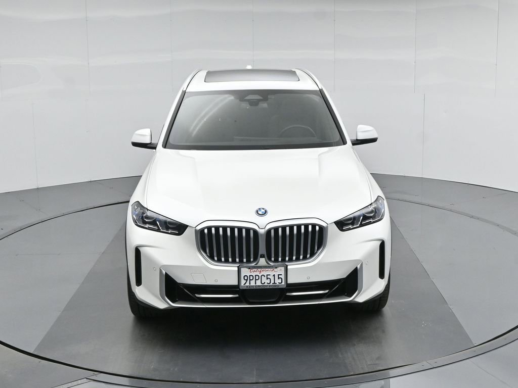 Used 2025 BMW X5 xDrive50e AWD/4WD image 41