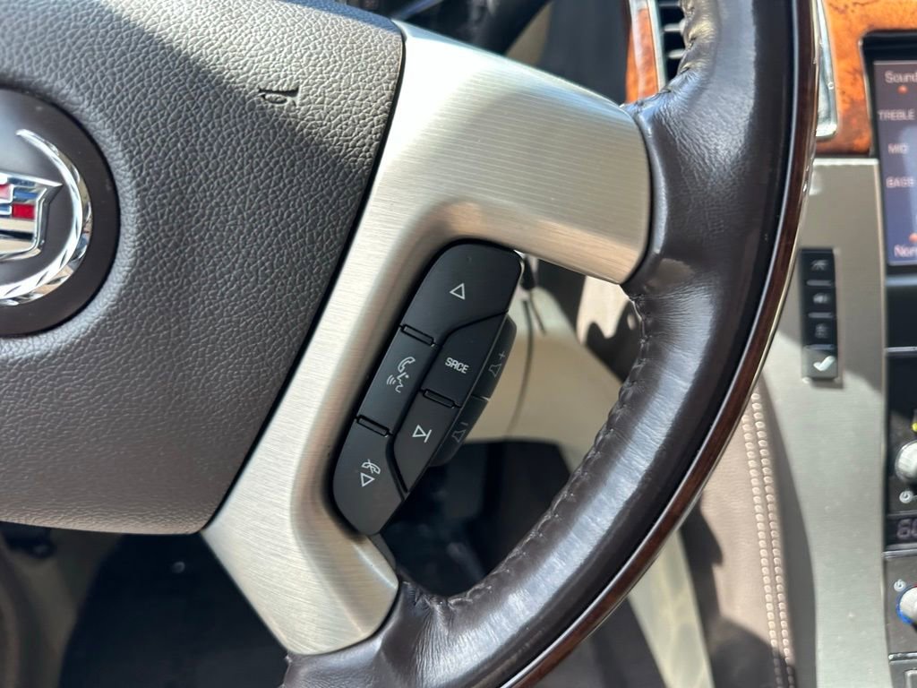 Used 2014 Cadillac Escalade ESV Platinum AWD/4WD image 28