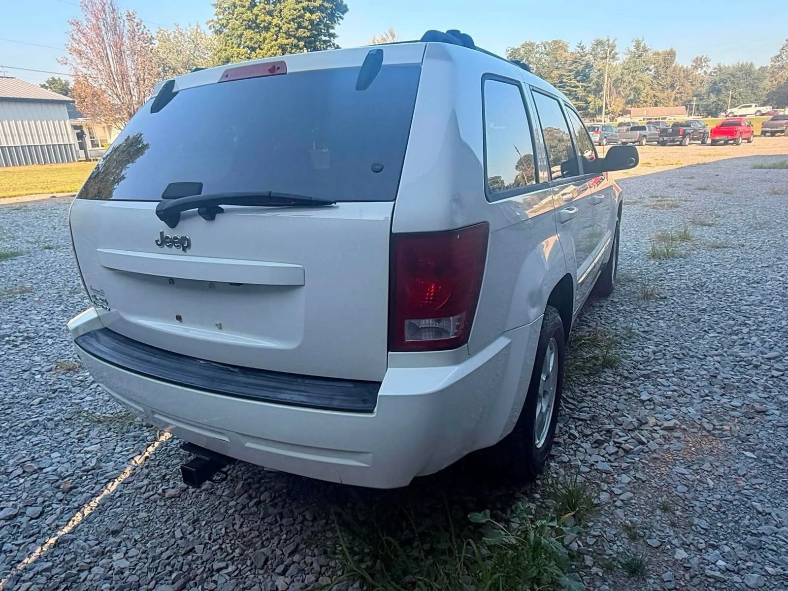 Used 2010 Jeep Grand Cherokee Laredo AWD/4WD image 5