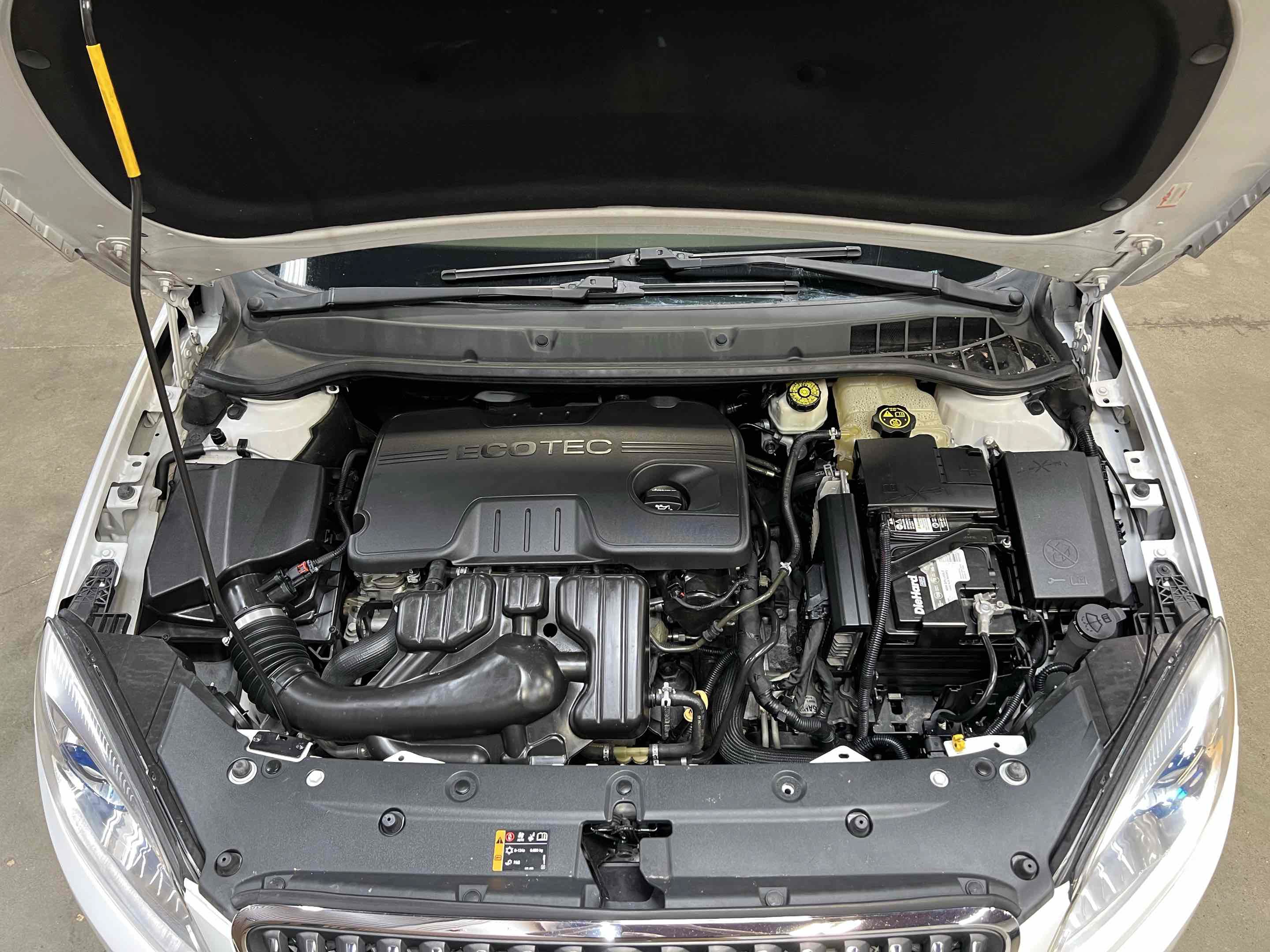 Used 2015 Buick Verano FWD image 20