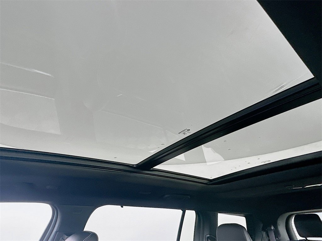 New 2025 Jeep Grand Cherokee L Limited image 14