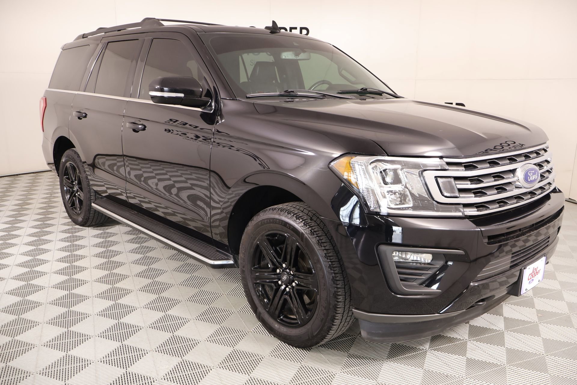 Used 2021 Ford Expedition XLT AWD/4WD image 1