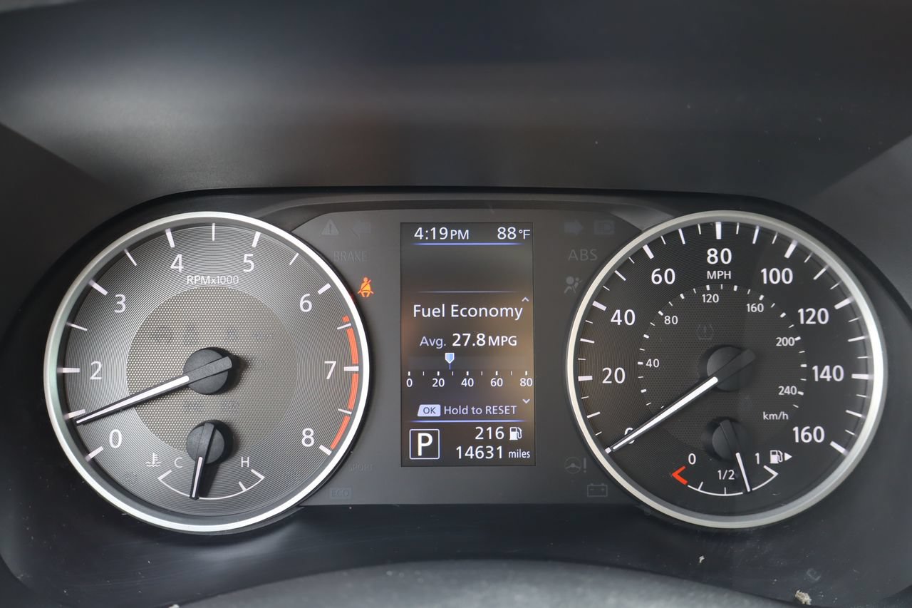 Used 2024 Nissan Sentra S FWD image 8