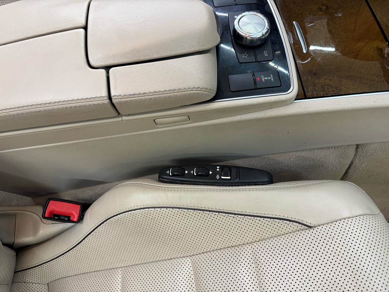 Used 2015 Mercedes-Benz E 550 Coupe w/ Premium 1 Package image 19