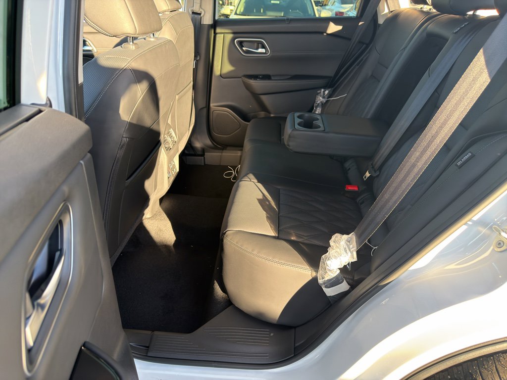 New 2026 Nissan Rogue Platinum w/ Platinum Premium Package image 30