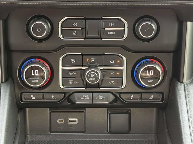 Used 2022 Chevrolet Tahoe Z71 w/ Luxury Package AWD/4WD image 14