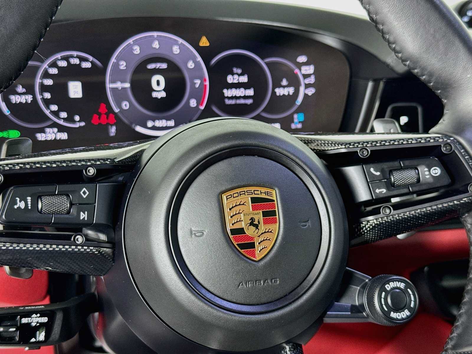 Used 2025 Porsche Cayenne GTS AWD/4WD image 13