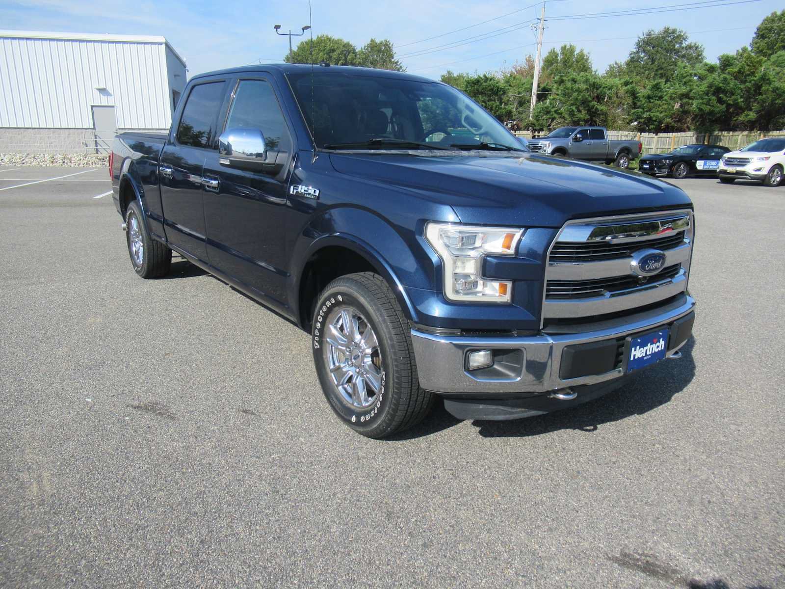 Used 2016 Ford F150 Lariat w/ Equipment Group 502A Luxury AWD/4WD image 3