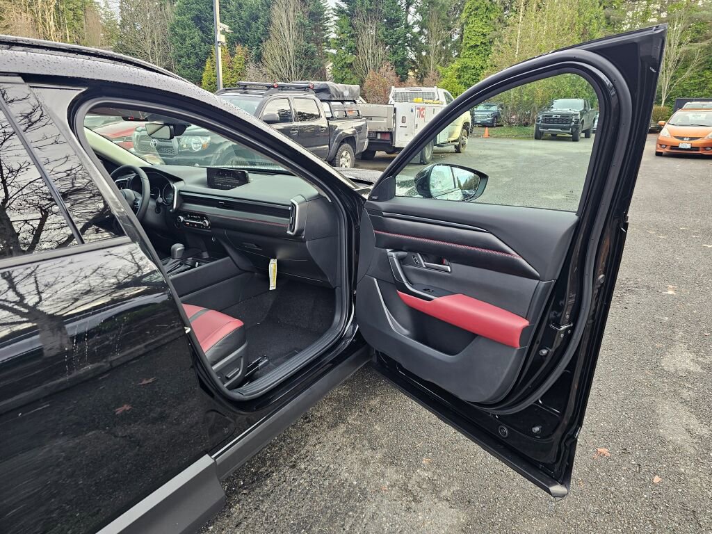 New 2026 MAZDA CX-50 AWD 2.5 Hybrid w/ Cargo Package image 28