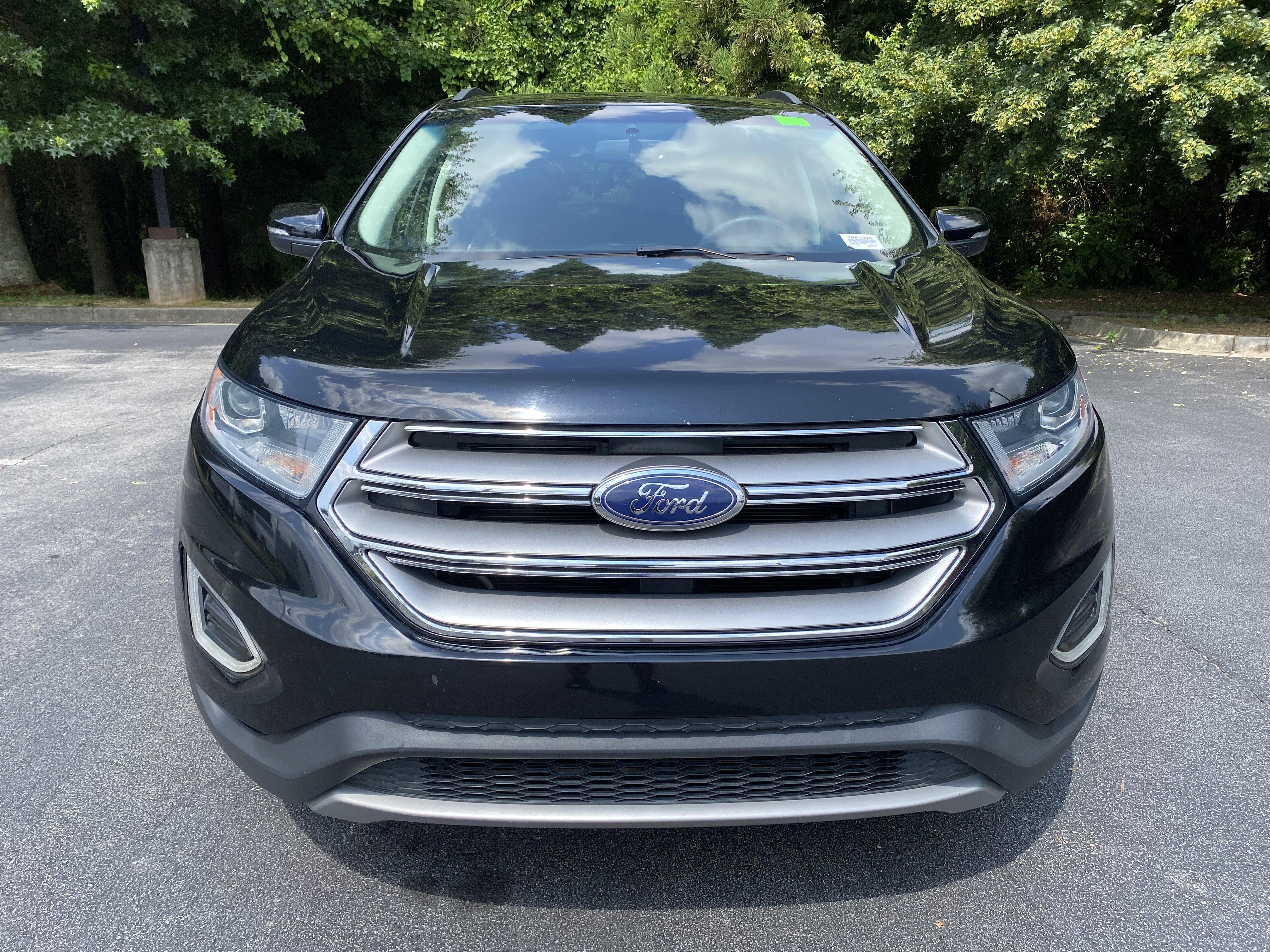 Used 2018 Ford Edge SEL FWD image 3