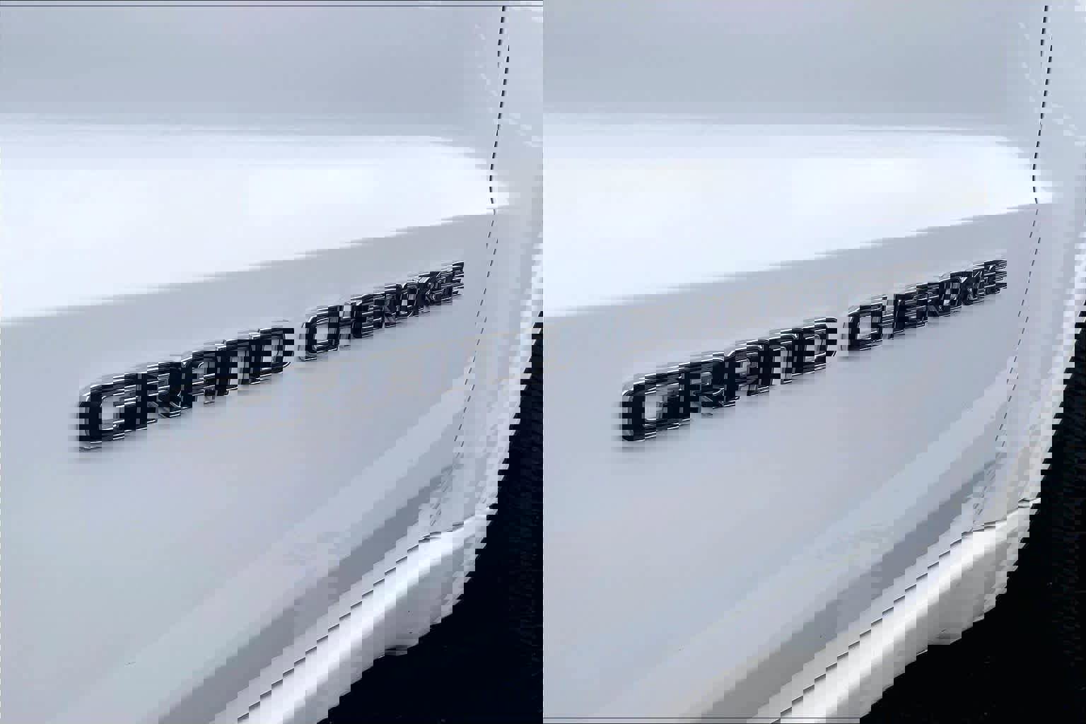 Used 2020 Jeep Grand Cherokee Overland image 9