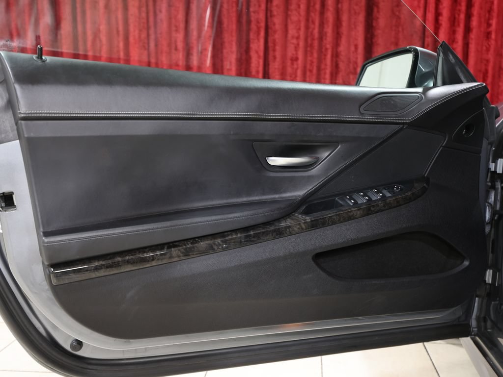 Used 2013 BMW 650i xDrive Convertible AWD/4WD image 13