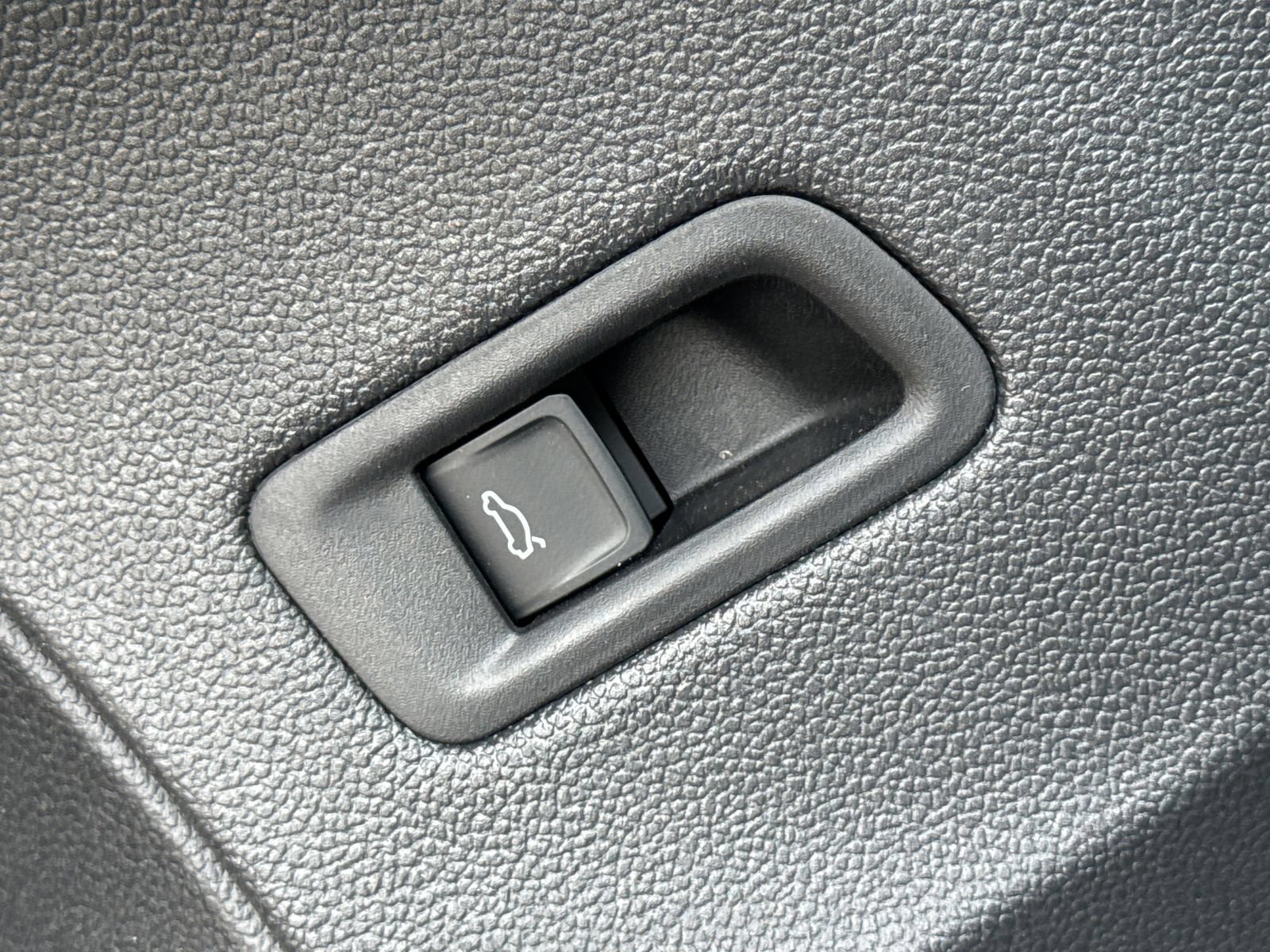 Certified 2026 Volkswagen Atlas SEL AWD/4WD image 31