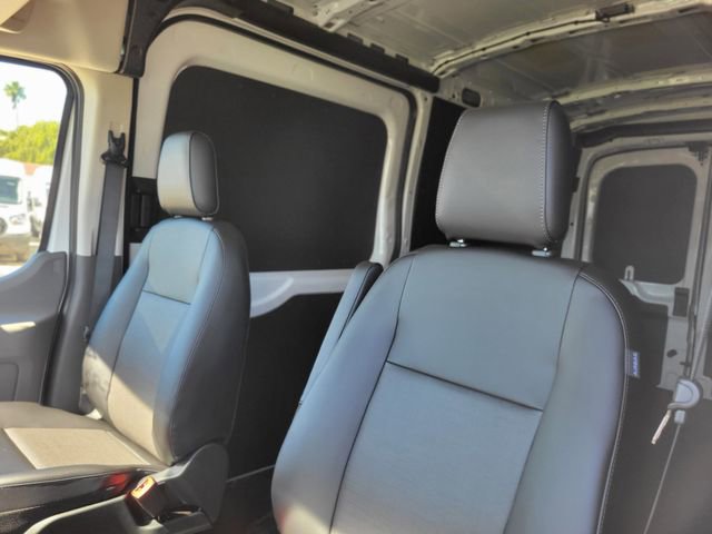 New 2026 Ford Transit 250 148 Medium Roof w/ Load Area Protection Package RWD image 19