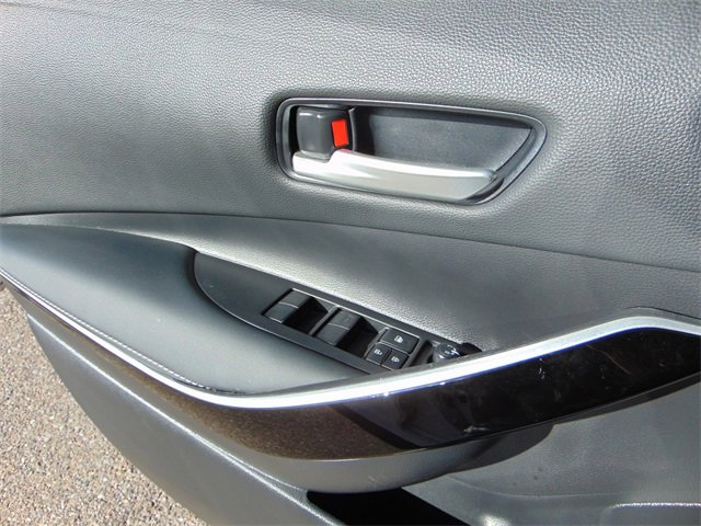 Used 2025 Toyota Corolla XLE image 20