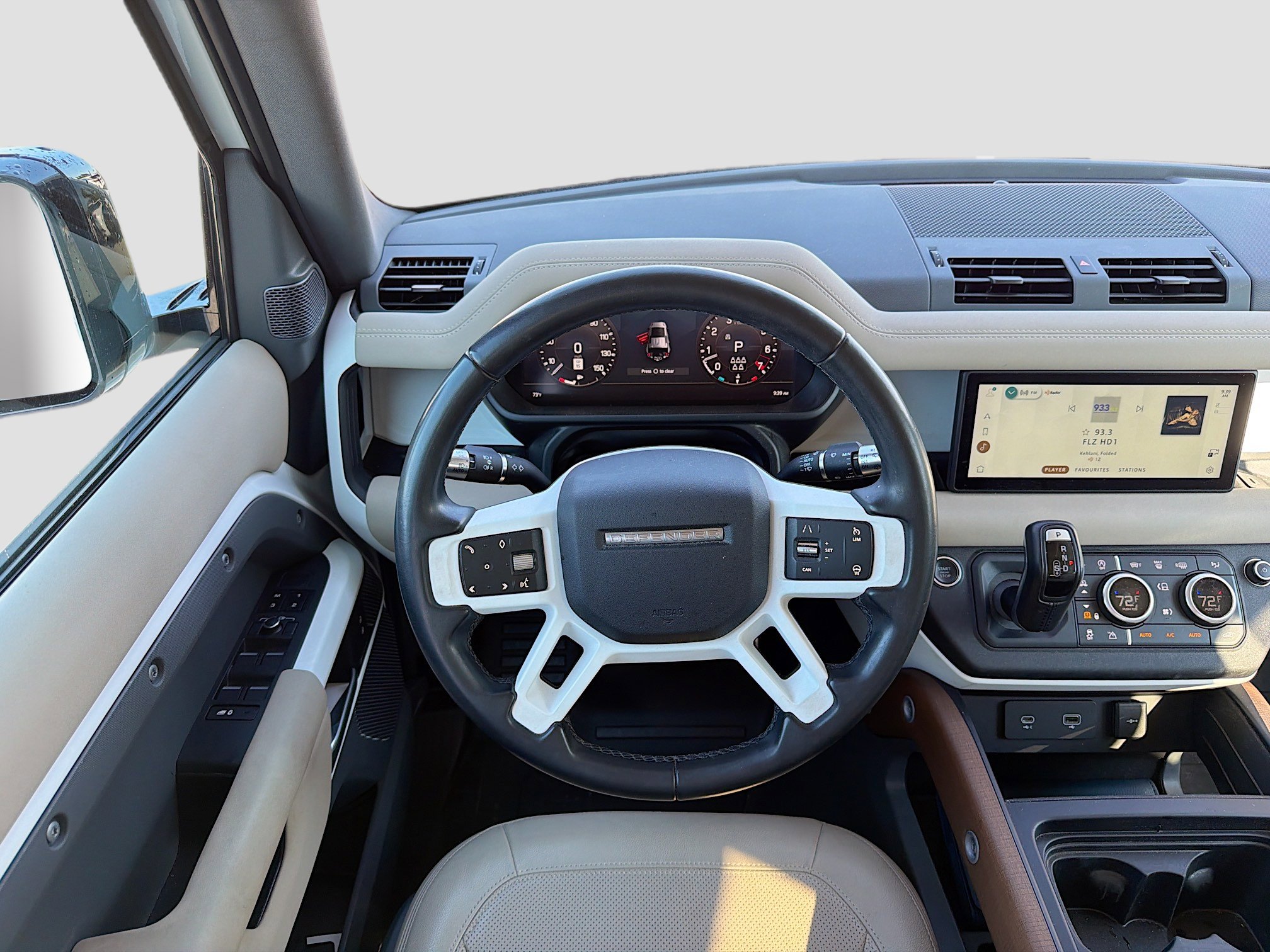 Used 2022 Land Rover Defender 110 SE image 17