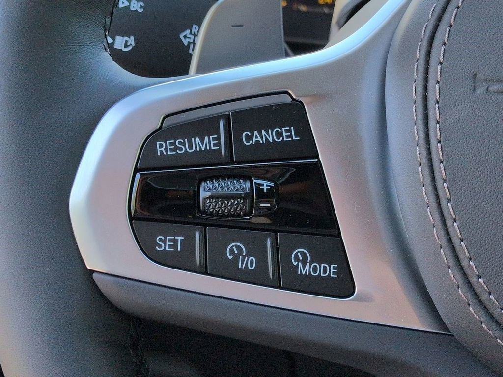 New 2026 BMW X5 xDrive40i w/ Executive Package image 25