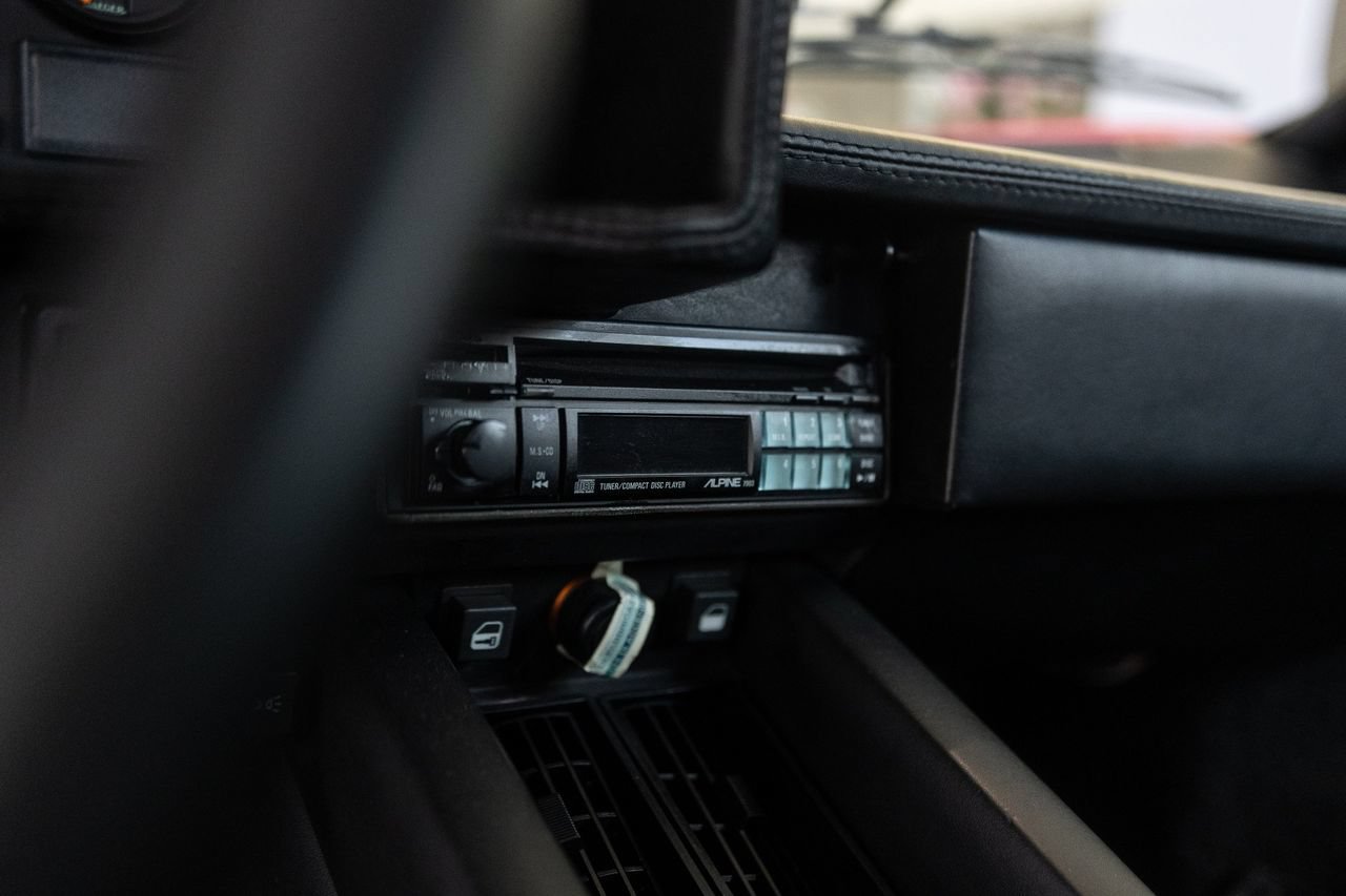 Used 1989 Lamborghini Countach Coupe RWD image 20
