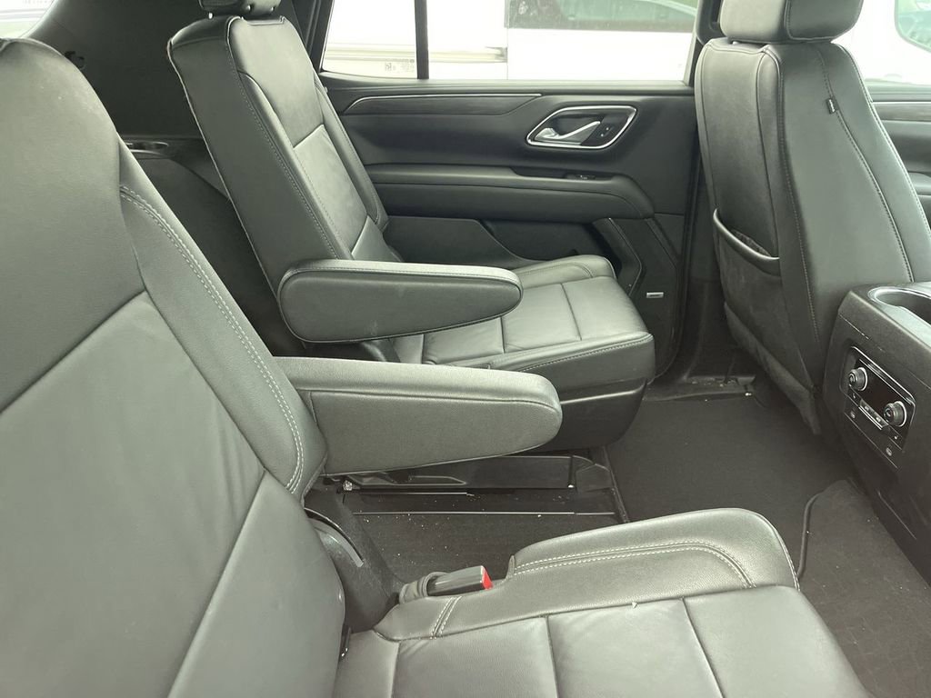 Used 2024 Chevrolet Tahoe LT w/ LT Signature Package AWD/4WD image 10