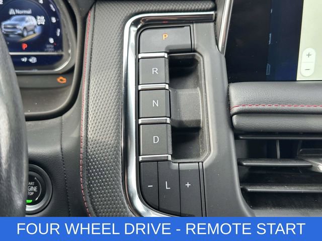 Used 2022 Chevrolet Suburban RST image 8