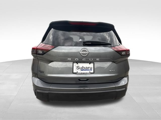 Used 2024 Nissan Rogue SV FWD image 6