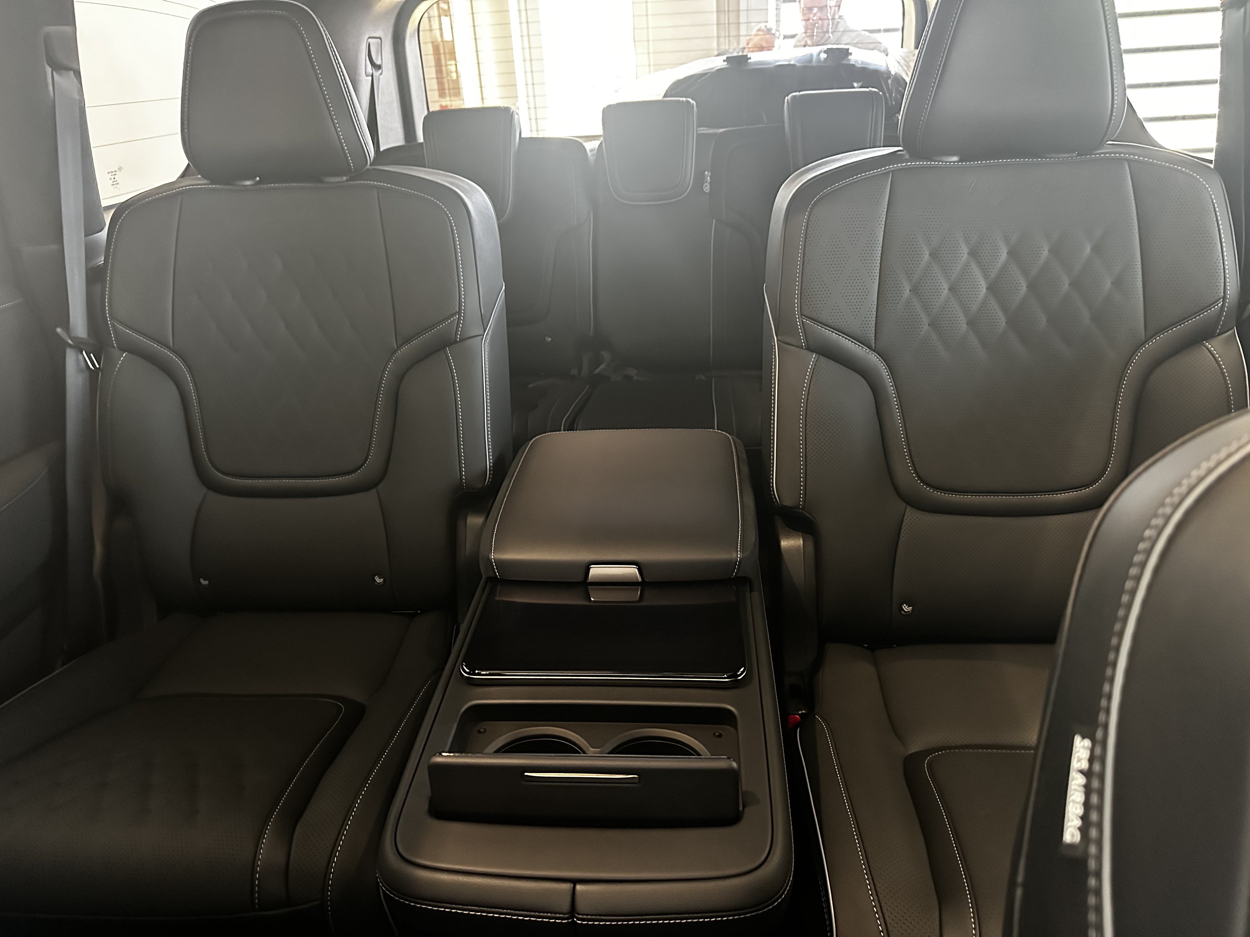 New 2027 INFINITI QX80 Autograph w/ Premium Cargo Package AWD/4WD image 15