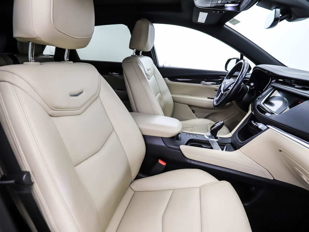 Used 2019 Cadillac XT5 Luxury image 32