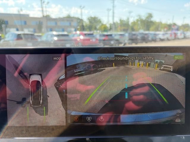 Used 2026 Nissan Rogue Platinum w/ Platinum Premium Package AWD/4WD image 12