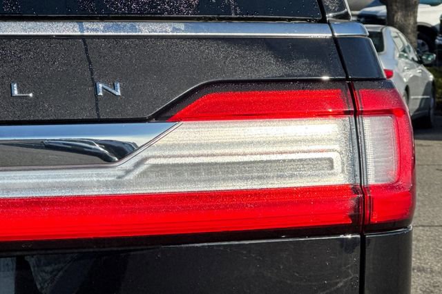 Used 2020 Lincoln Navigator L Reserve w/ Equipment Group 208A Reserve image 53