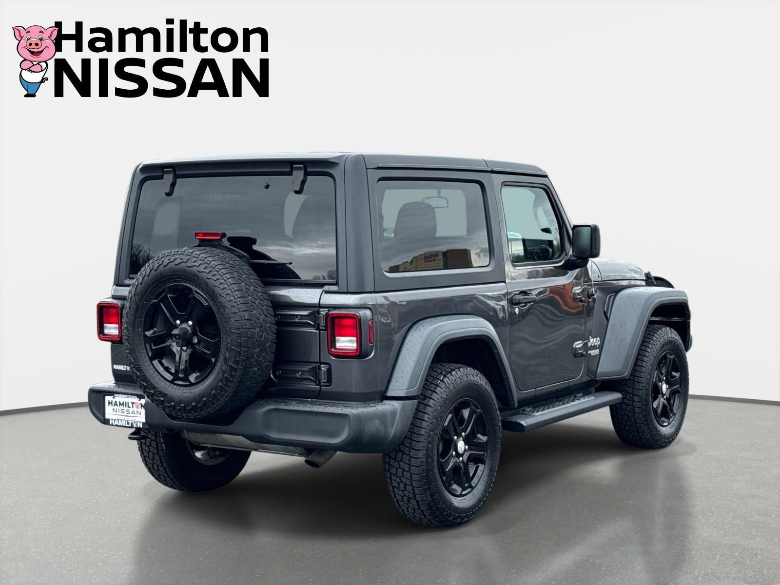 Used 2018 Jeep Wrangler Sport AWD/4WD image 2