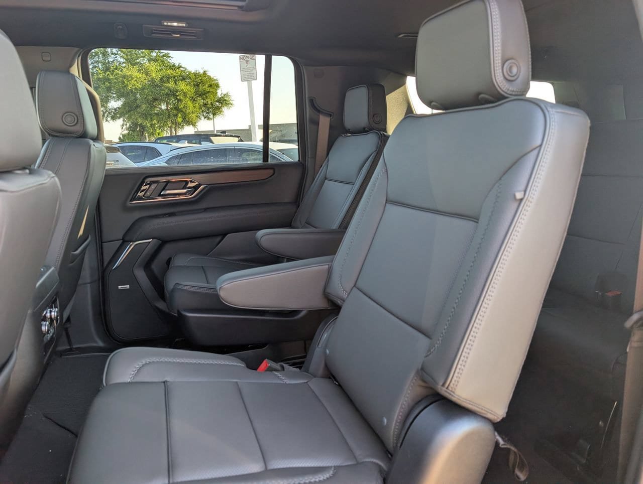 New 2026 GMC Yukon XL Denali w/ Sun & Power Step Package RWD image 21