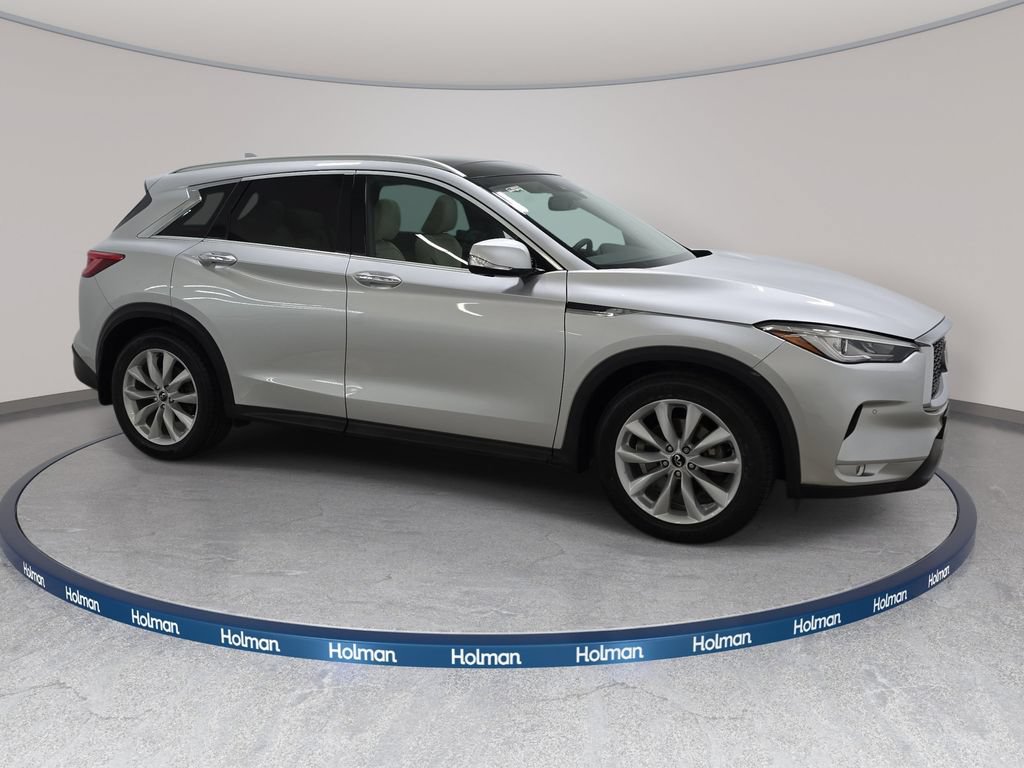 Used 2019 INFINITI QX50 Essential w/ Premium Heat Package AWD/4WD image 4